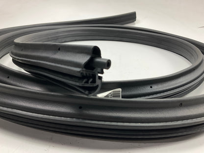 Carparts RC45010001 Front Right Door Weatherstrip Seal