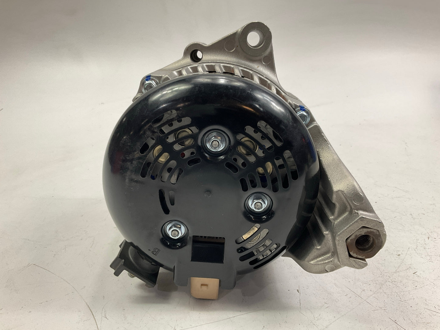 REMAN. Carquest 10361A Alternator, 180 Amp