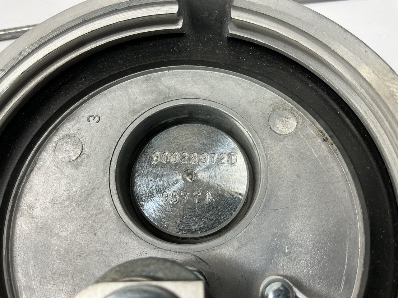 Carquest 10423 Heavy Duty Fuel Tank Filler Gas Cap - Locking