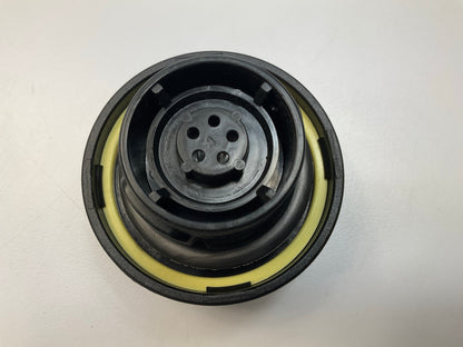 Carquest 10521 Fuel Tank Filler Gas Cap - Locking