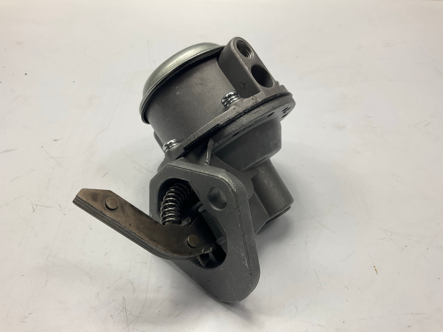 Carquest 1542657 Mechanical Fuel Pump For 1942-1951 Chevrolet 216 235-L6