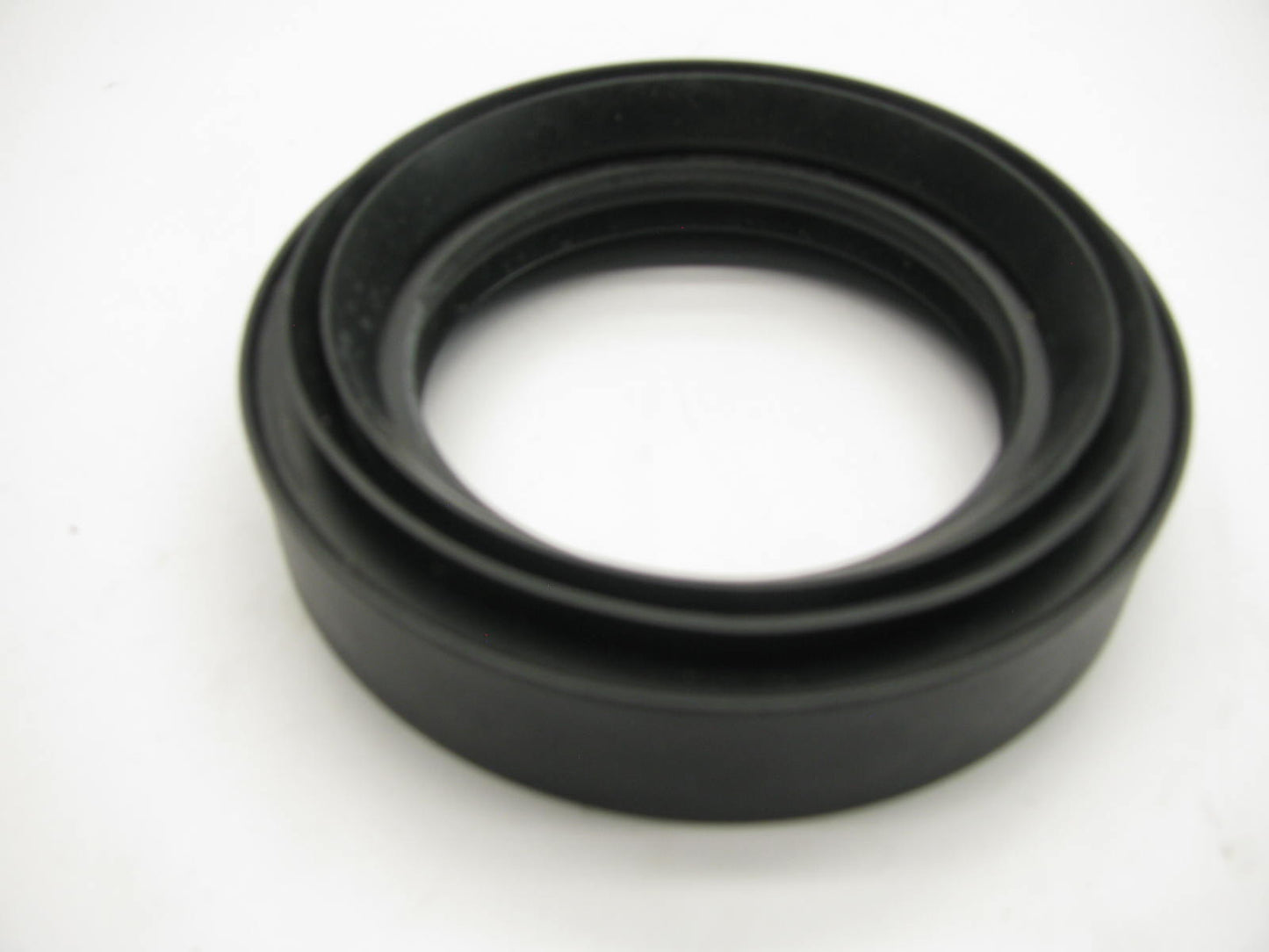 Carquest 1985 Front Axle Shaft Seal For 1980-1986 Datsun 720