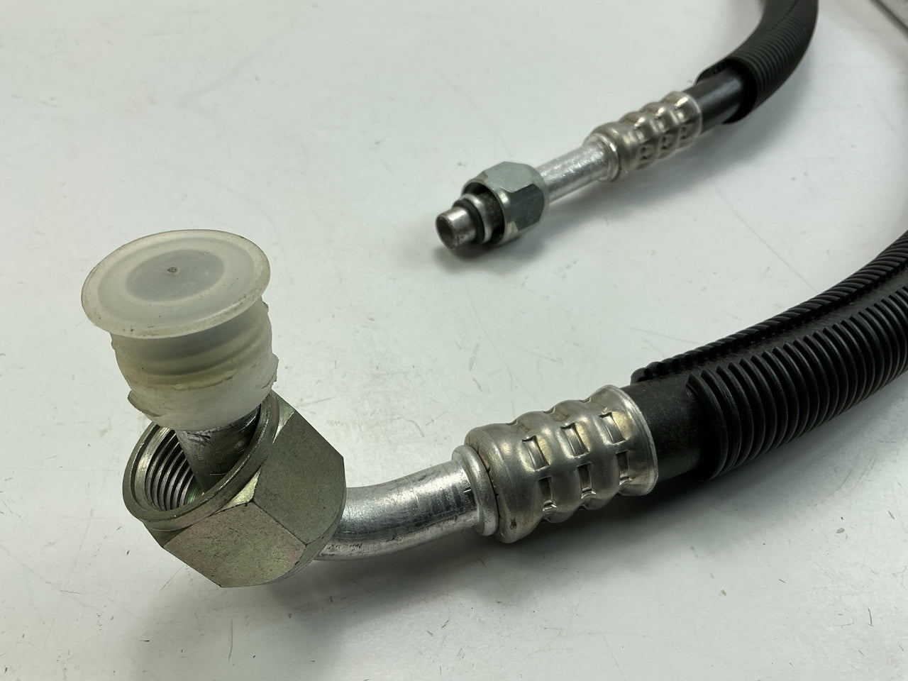 Carquest 200796 A/C Accumulator With Hose Assembly 1980-90 Taurus, Sable