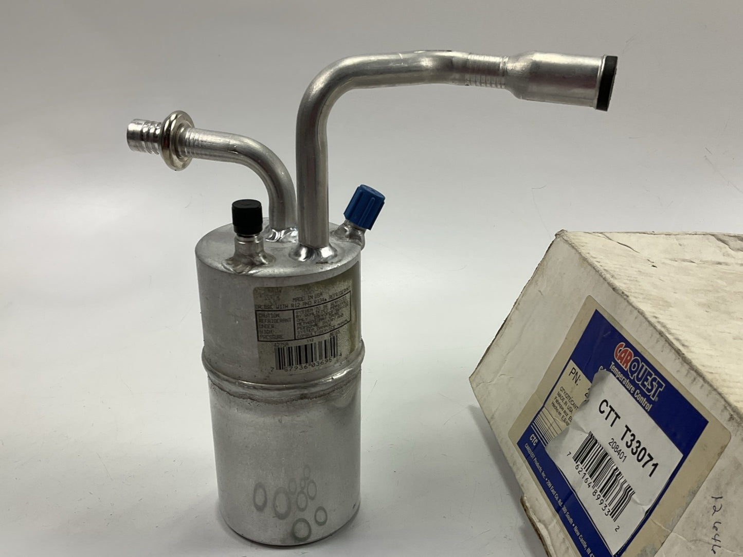 Carquest 208401 A/C Accumulator 1996-97 Ford Thunderbird, Cougar 93-98 Mark VIII