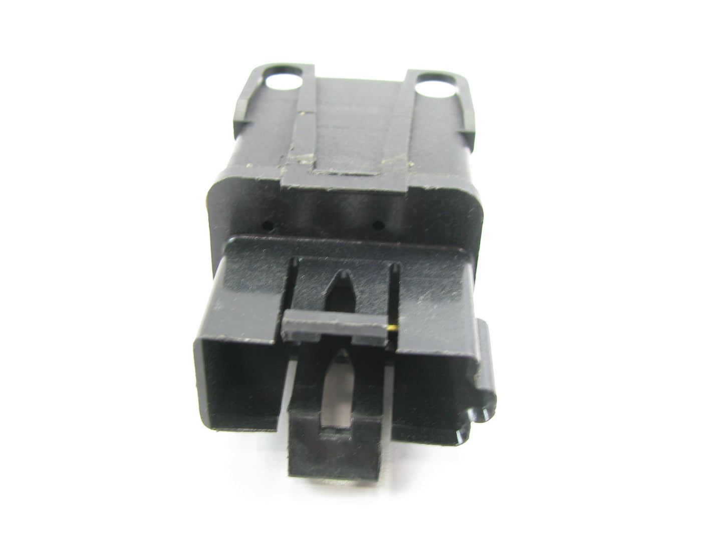 Carquest 208883 A/C Compressor Cut-Out Relay - 36083 R3009P DR1048 6827 AC8389