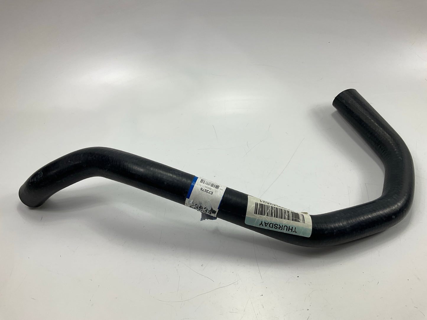 Carquest 23034 Lower Radiator Coolant Hose - 2004-2009 Cadillac SRX 4.6L V8