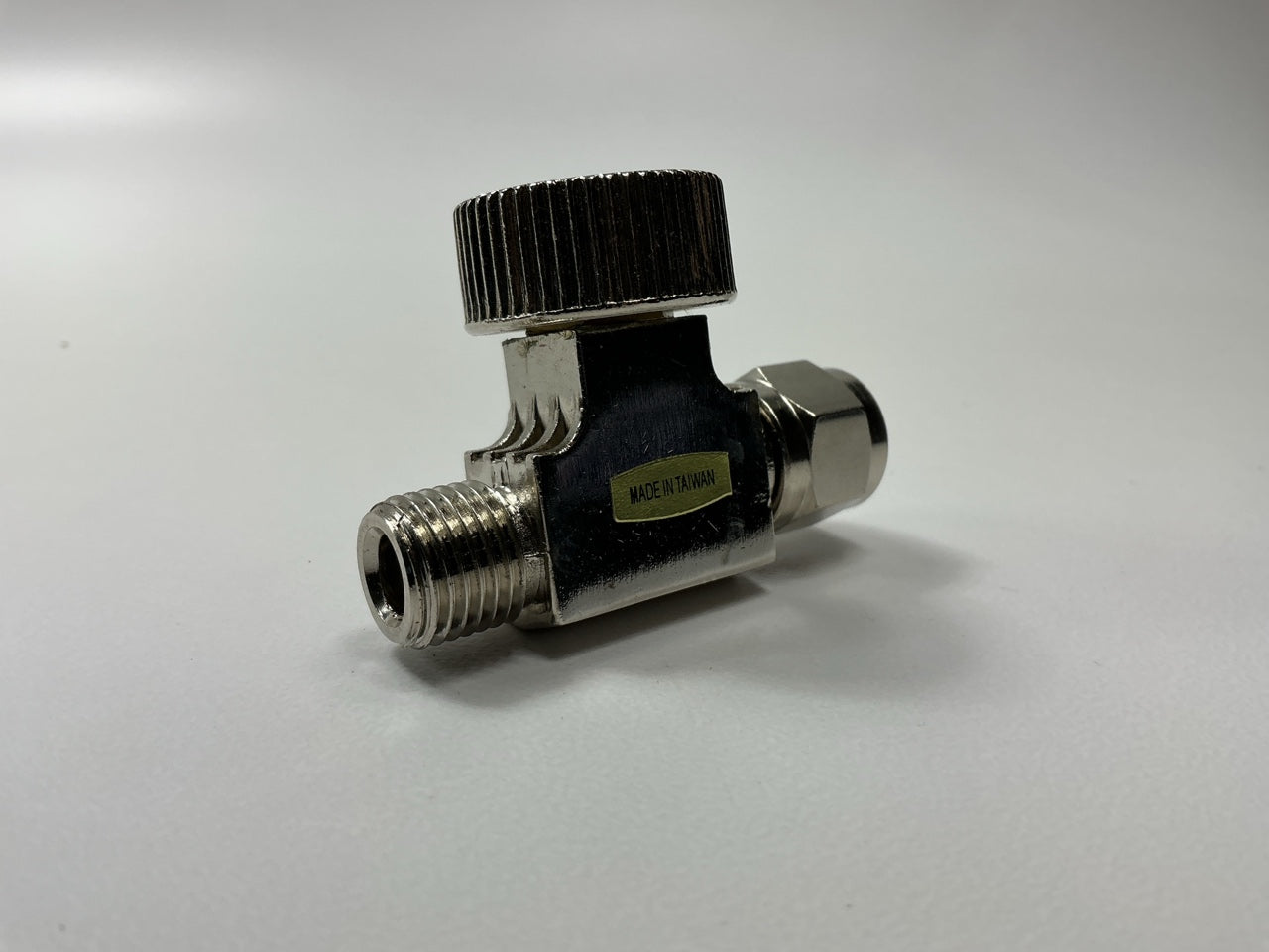 Carquest 2641-PV Air Adjusting Valve Regulator - Spray Paint Gun Air Valve 1/4''