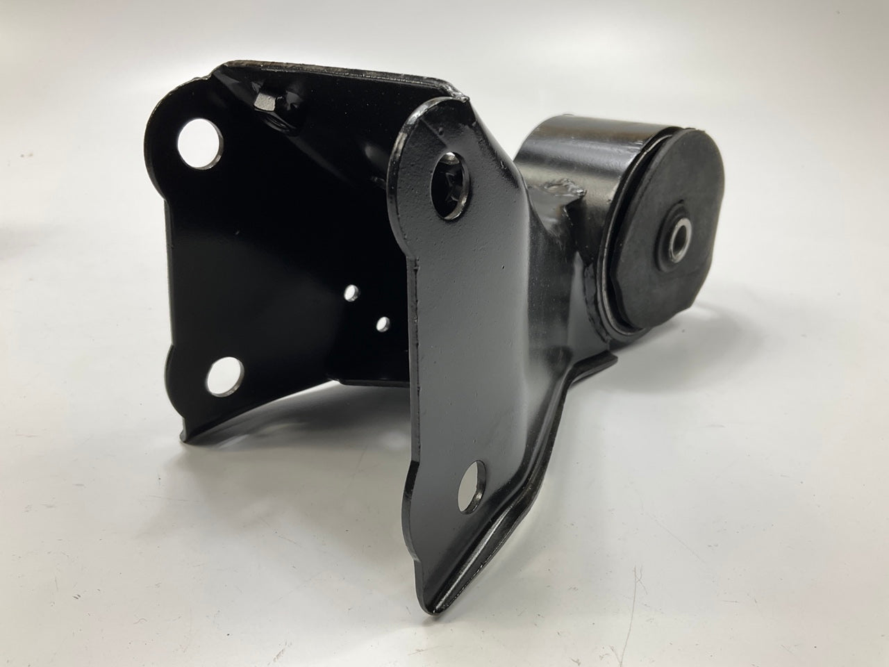 Carquest 2857 Rear Right Motor Mount For 1993-2002 Nissan Quest, Villager