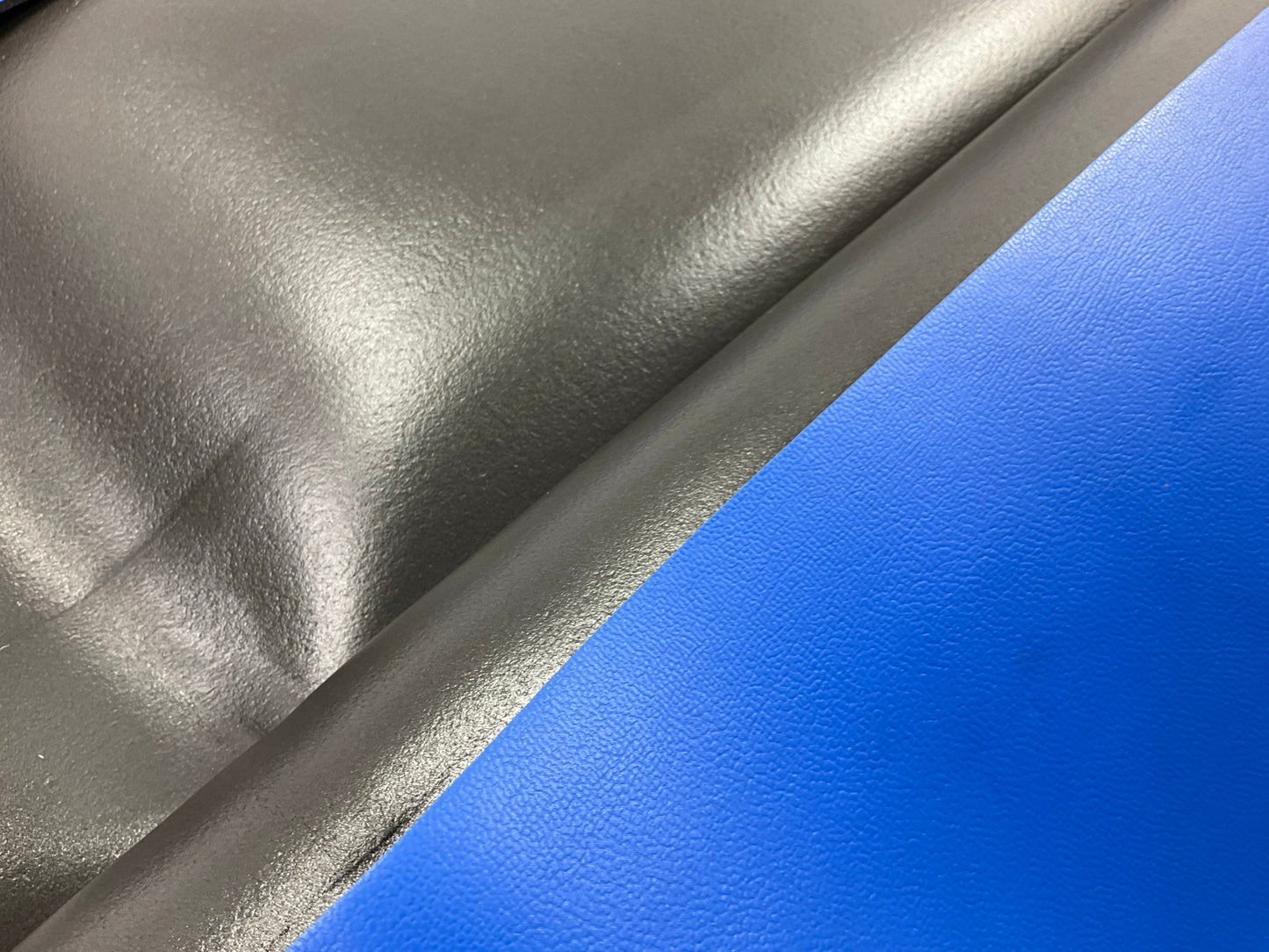 Carquest 30000 Mechanic's 27''x36'' Fender Liner Car Protector Work Cover Mat