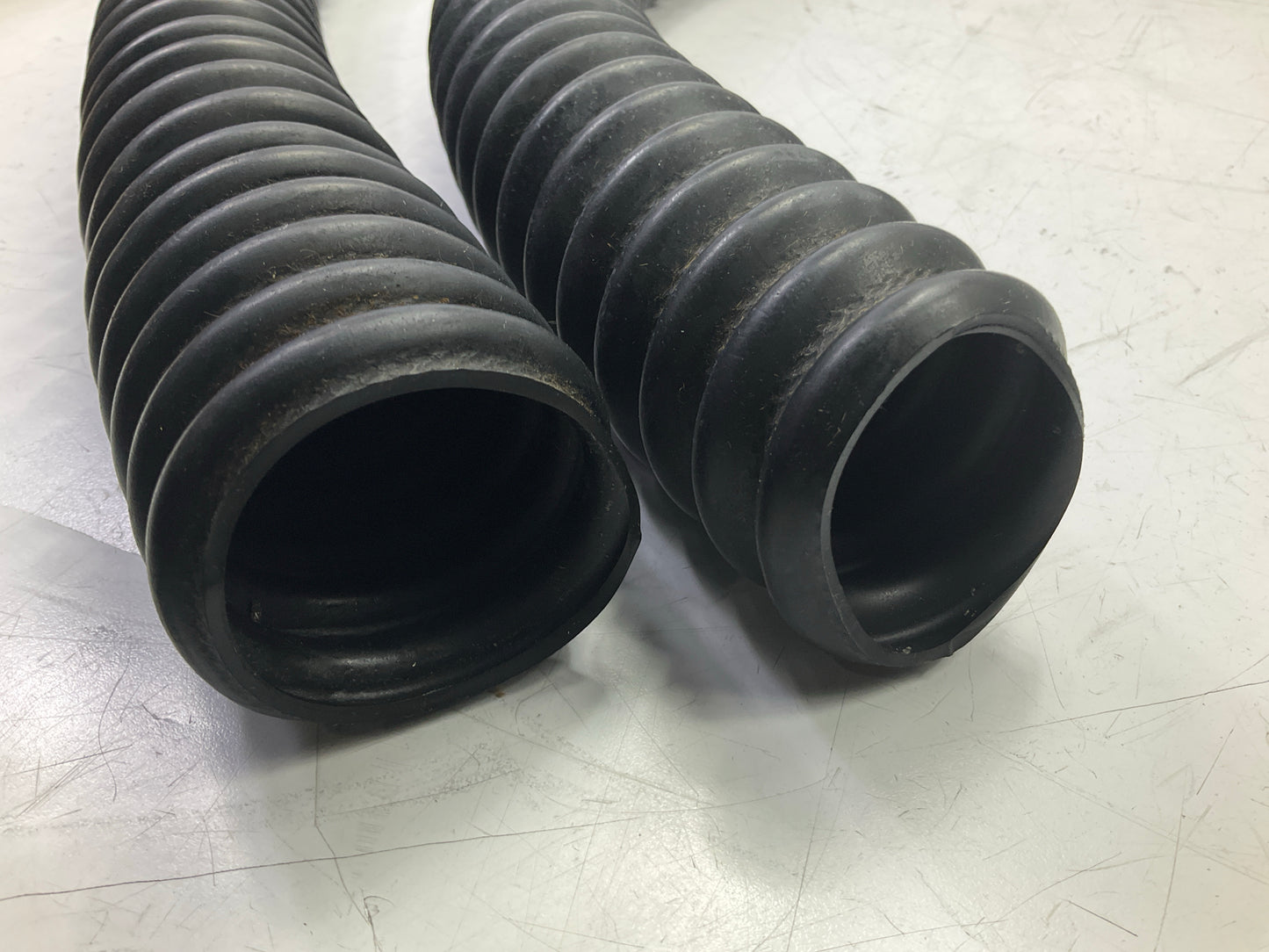 Carquest 30130 11' Feet Long. 2'' ID Garage Exhaust Fume Vent Hose, Flared End