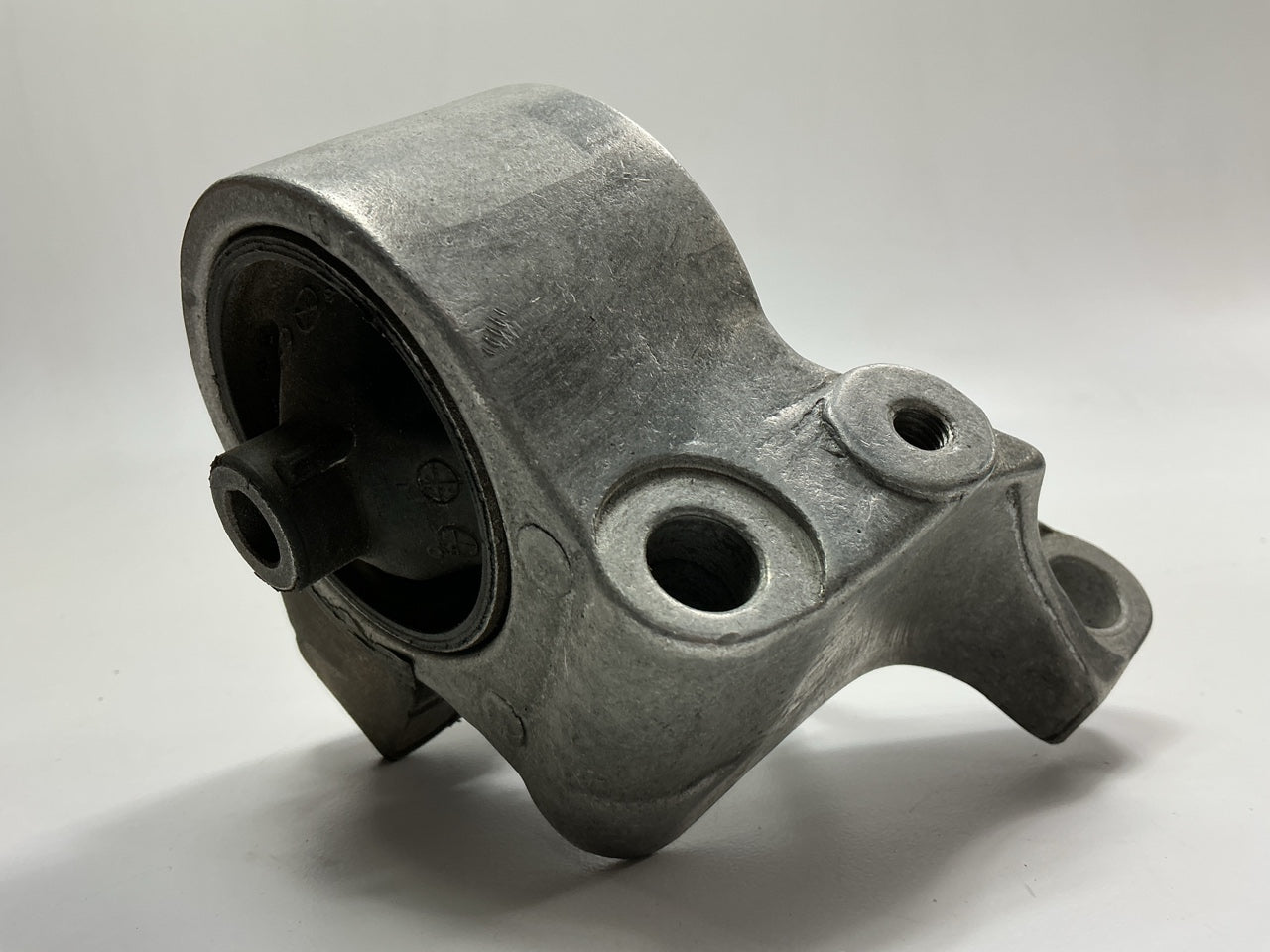 Carquest 31-8166 Front Right Engine Motor Mount