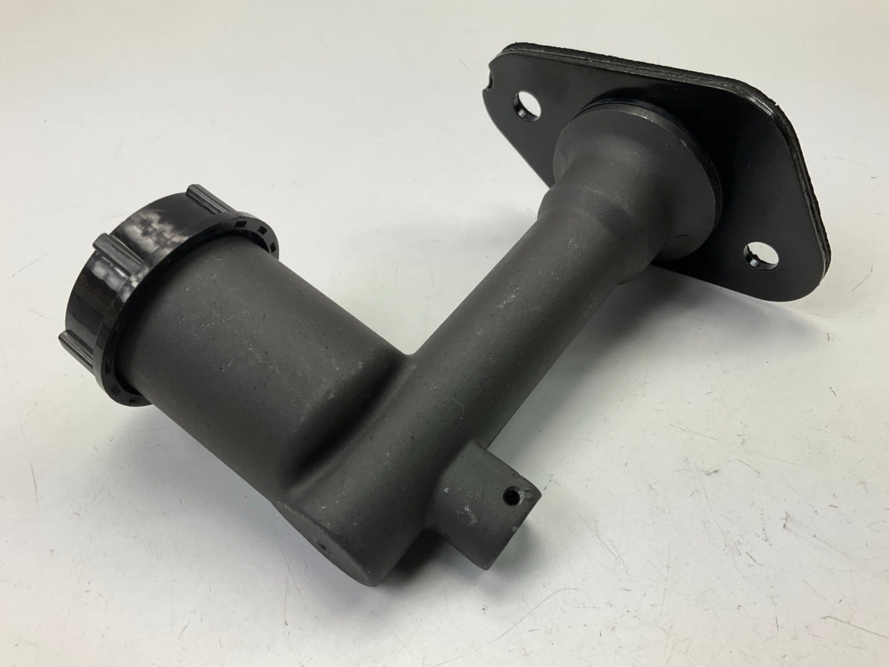 Missing Push Rod - Carquest 350032 Clutch Master Cylinder