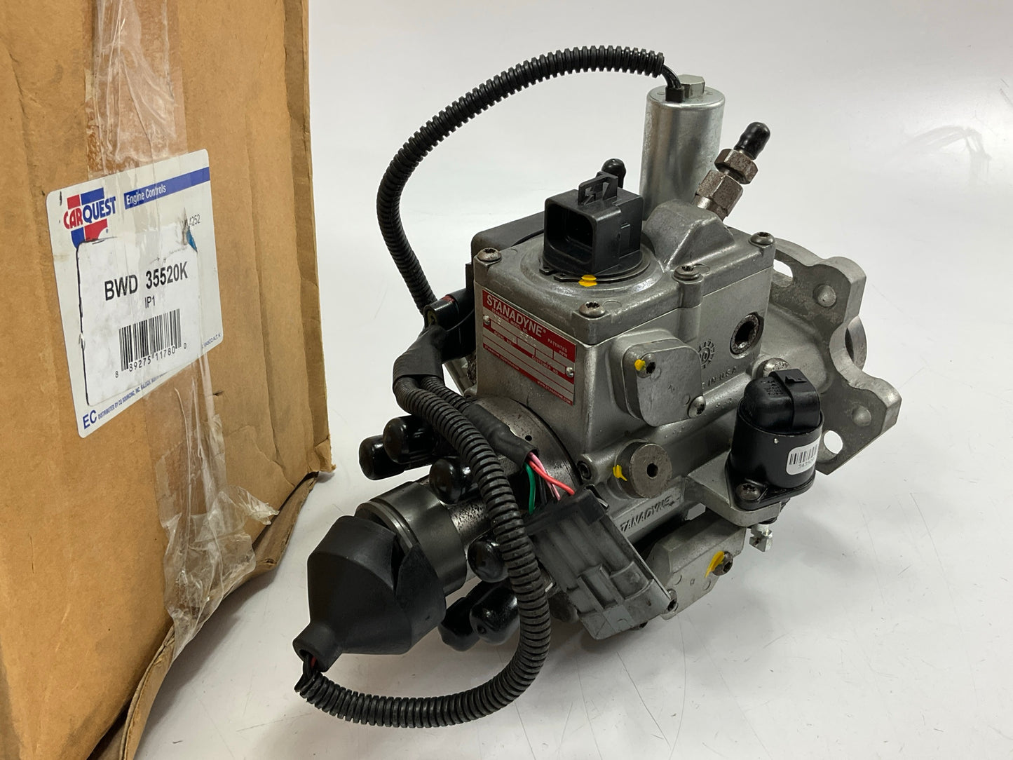 RIPPED BOOT SEE PHOTOS BWD 35520K Diesel Fuel Injector Pump 94-02 GM 6.5L DIESEL