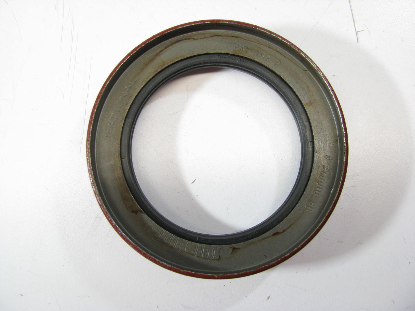 Carquest 370010A Front Wheel Seal for 1998-1999 Freightliner MT45