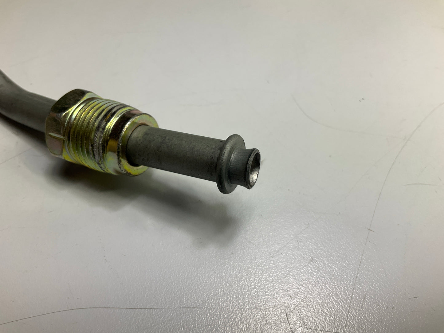 MISSING YELLOW CAP & WASHERS - Carquest 37146 Power Steering Pressure Line Hose