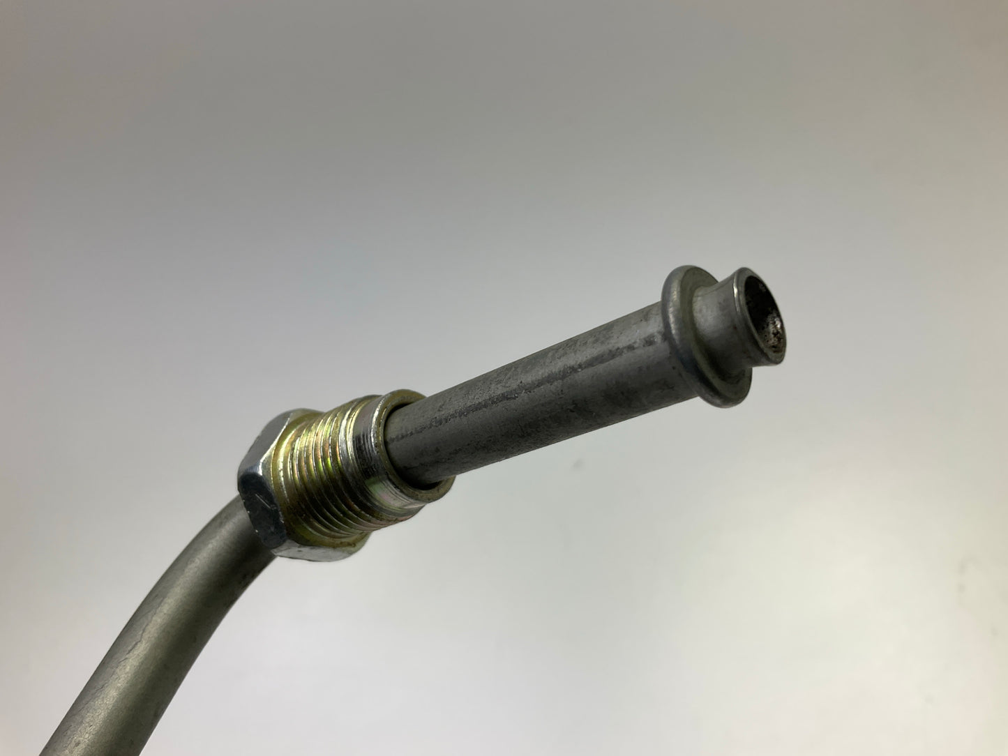 MISSING YELLOW CAP & WASHER - Carquest 37525 Power Steering Return Line Hose