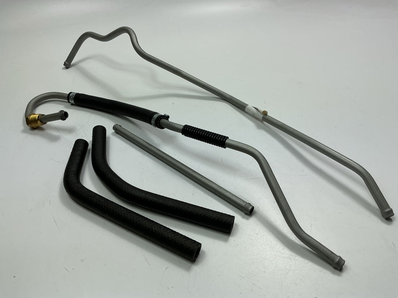 Carquest 37759 Power Steering Return Hose For 2001-2006 Hyundai Elantra