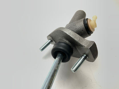 Carquest 39715 Clutch Master Cylinder - 1988-1991 Chevy S10, 88-90 GMC S15 Truck