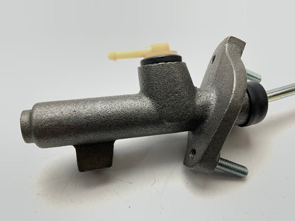 Carquest 39715 Clutch Master Cylinder - 1988-1991 Chevy S10, 88-90 GMC S15 Truck