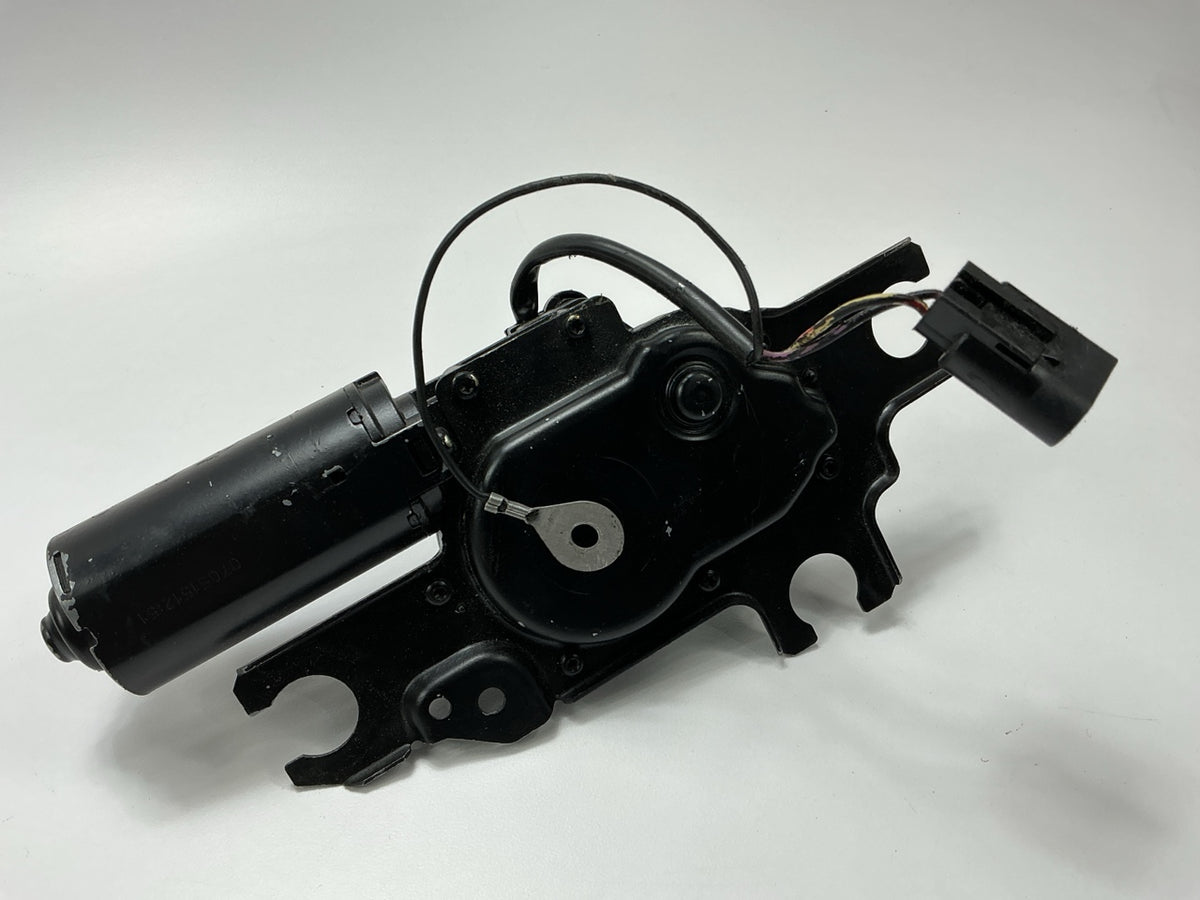 Carquest 40-2041 Rear Windshield Wiper Motor For 2000-2008 Ford Focus