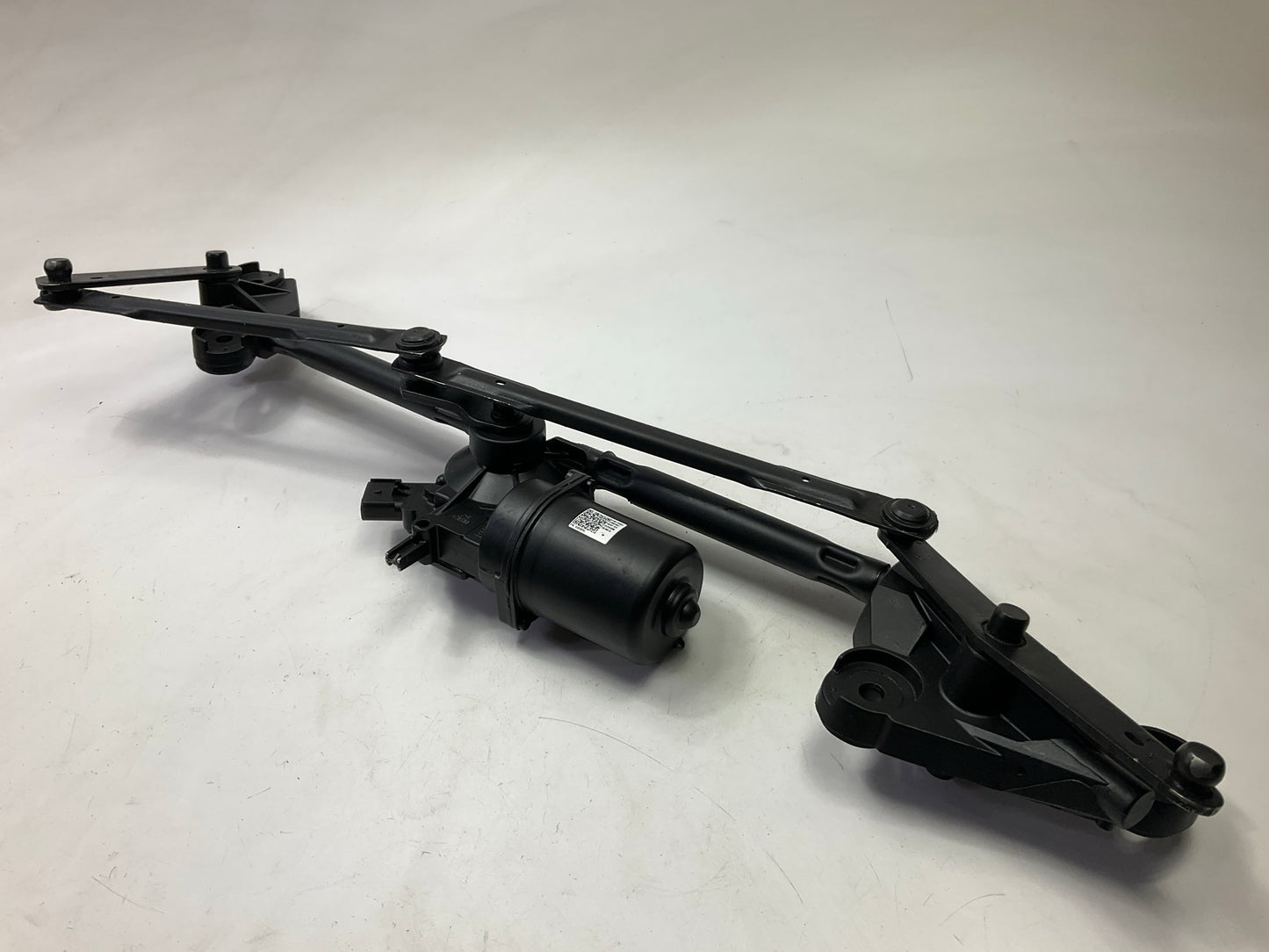 REMAN. Carquest 40-3029L Windshield Wiper Motor With Linkage