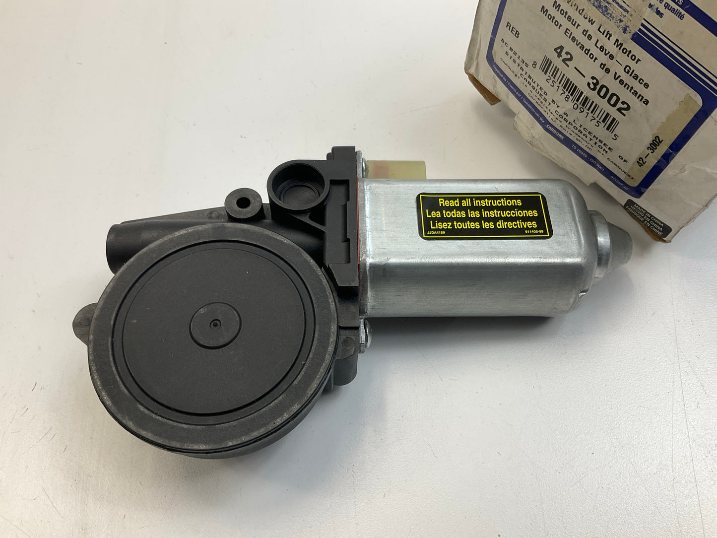 REMAN. Carquest 42-3002 Front Right Passenger Side Power Window Motor