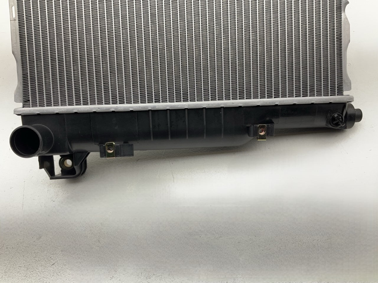 CARQUEST 432464 Radiator For 1994-2002 Dodge Ram 2500, 3500