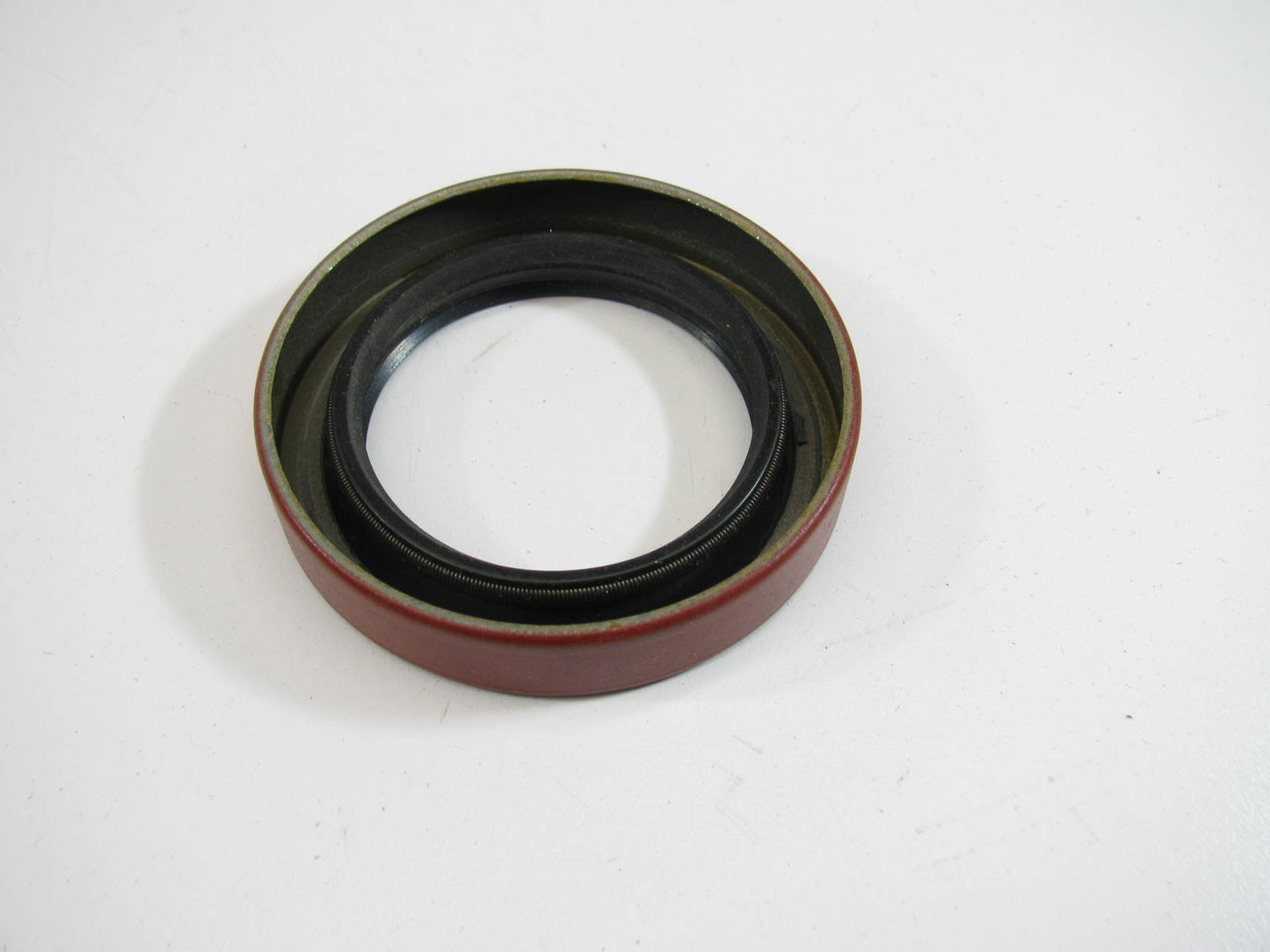 Carquest 470361 Oil Seal - 2.565'' OD X 1.750'' ID X 0.500'' Wide