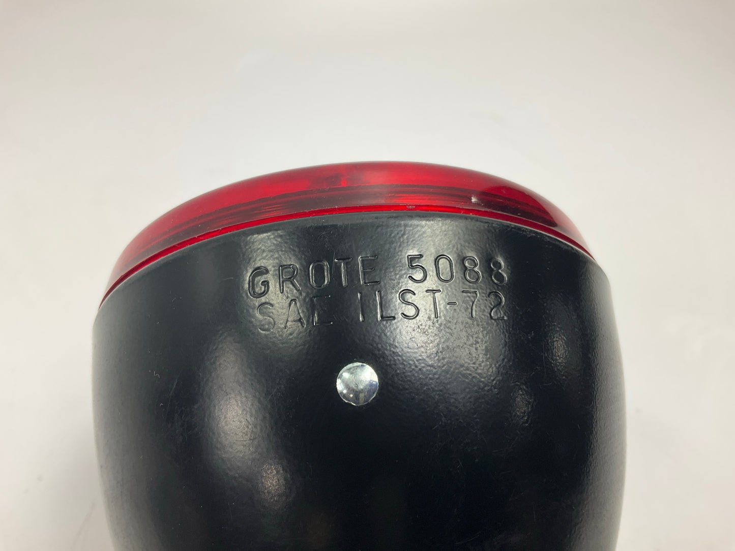 Carquest (Made By Grote) 50882 4'' 2-Stud Mount Stop / Tail / Light Lamp