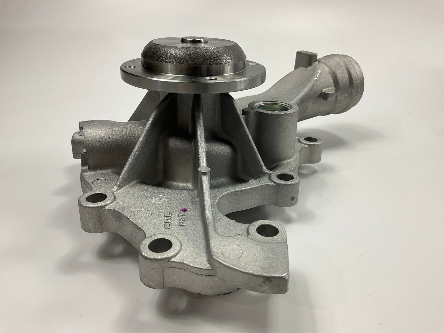 Carquest 51-1723 Water Pump (GMB Pump Inside Carquest Box)