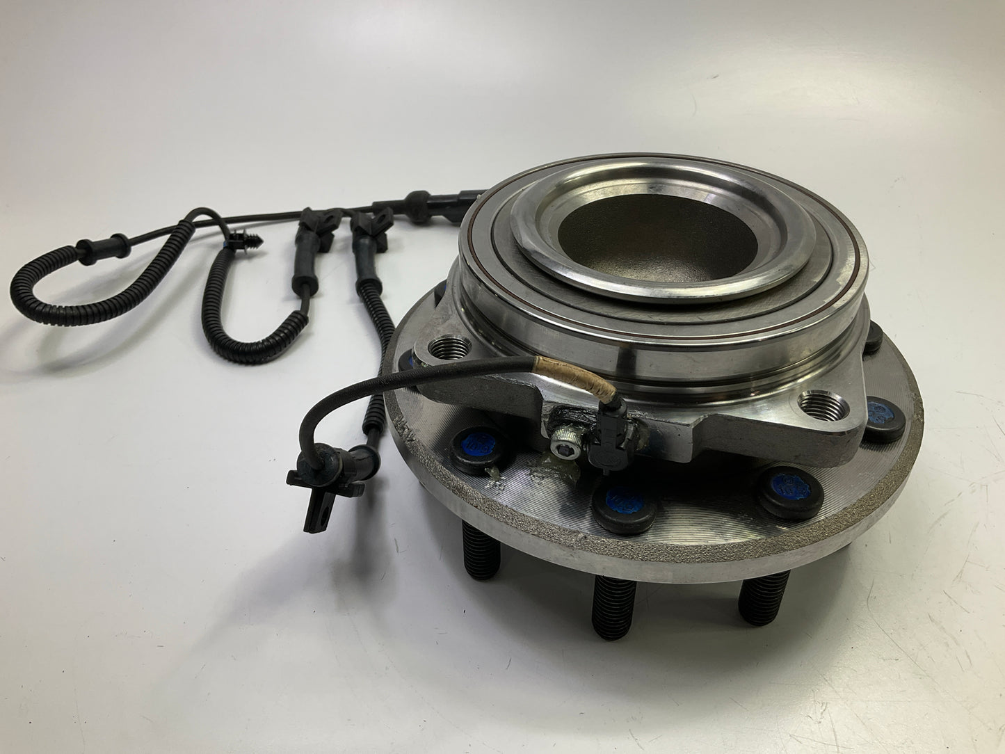 Carquest 515115 Front Wheel Bearing And Hub For 2005-2010 Ford F-450 F-550 2WD