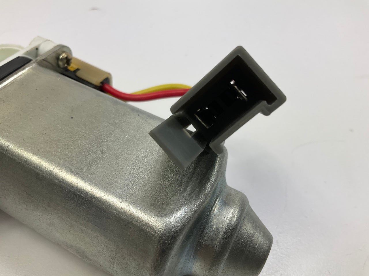 Carquest 54060 Front Left Power Window Motor For 1995-2003 Ford Windstar