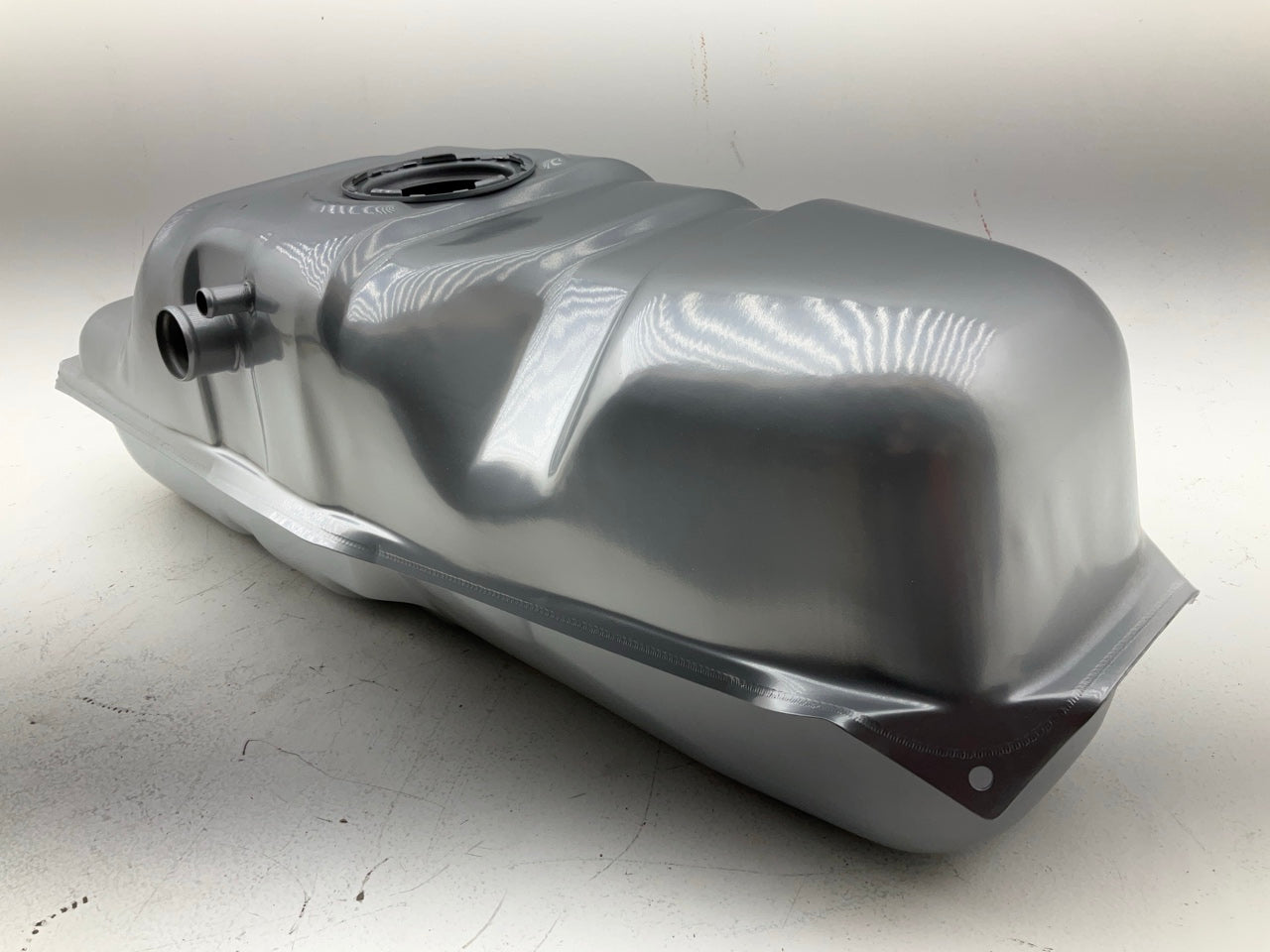 Carquest 576-325 Fuel Gas Tank - 18.5 Gallon Tank - 1997-2002 Chevy S10, Sonoma