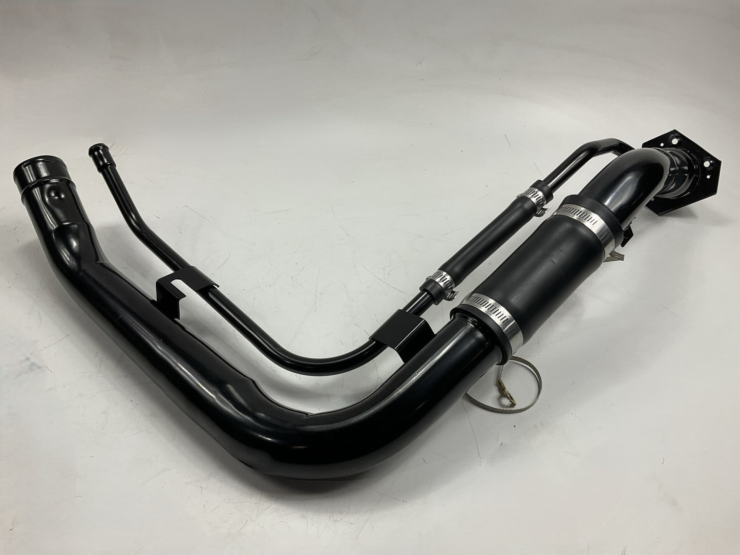 Carquest 577-947 Fuel Tank Filler Neck - 1998-2000 Chevy Blazer, GMC Jimmy