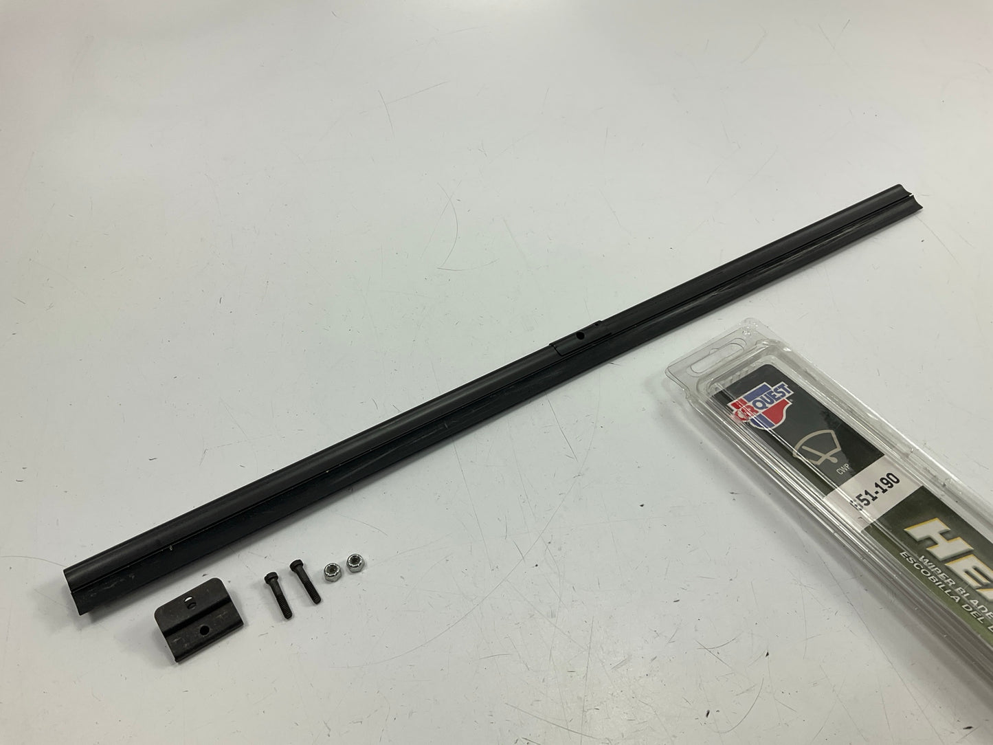 Carquest 651-190 19'' Heavy Duty HD Windshield Wiper Blade (Trico 61-190)