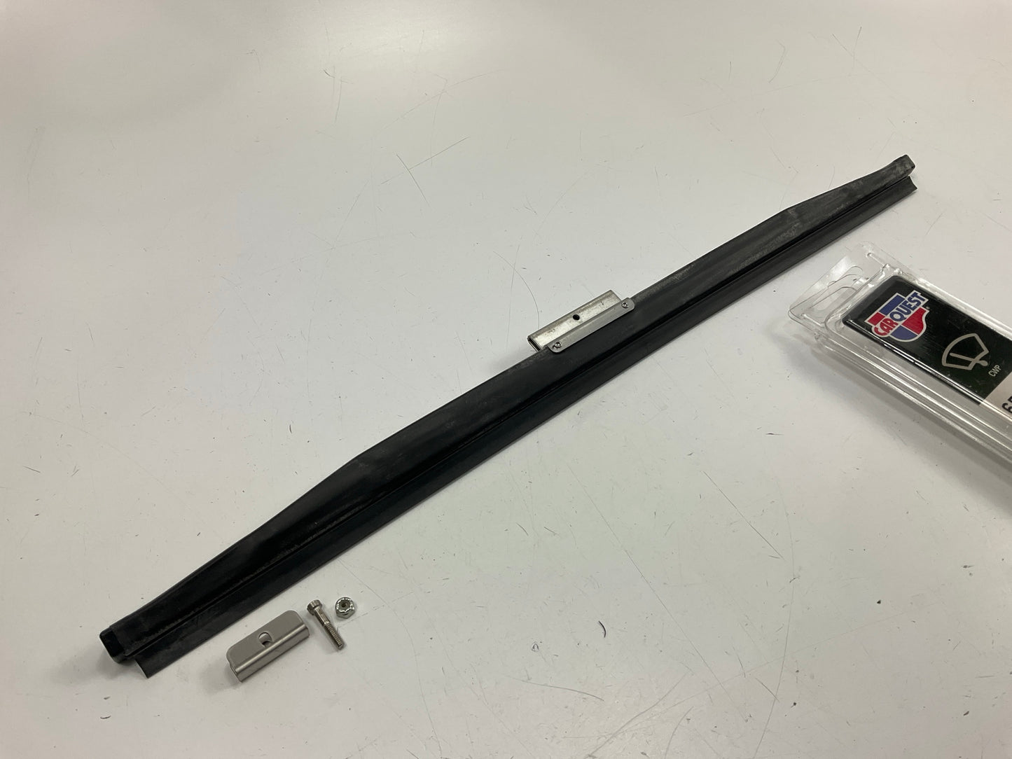 Carquest (By Trico) 656-180 18'' Heavy Duty Winter Windshield Wiper Blade