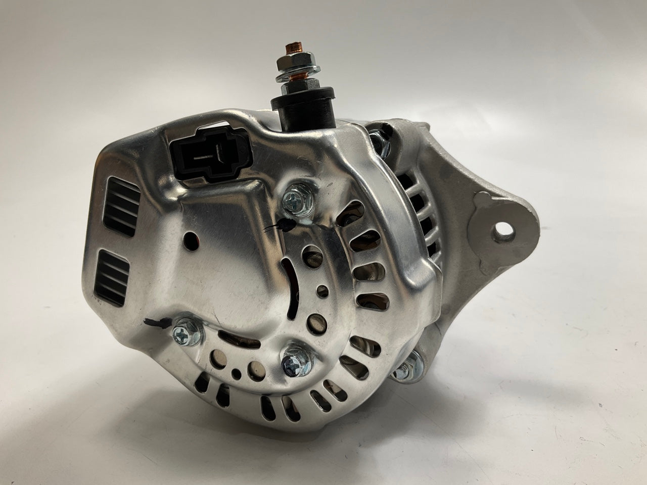 Carquest 71-12189N Alternator (40 Amp) For 1986-1996 Kubota A28