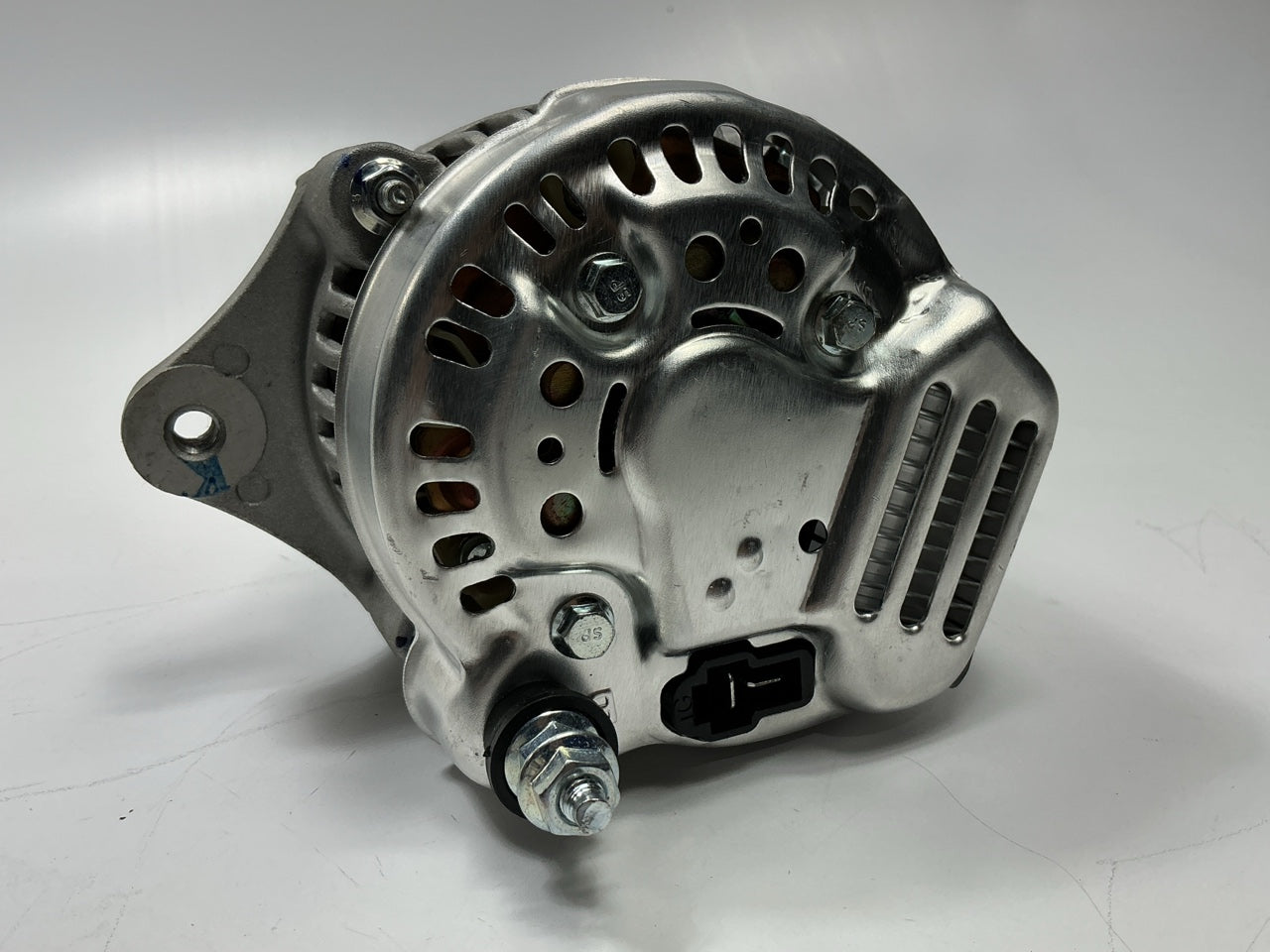 Carquest 71-12190N Alternator (30 Amp) Kubota V1305B V1505E V1701A D1005 D782