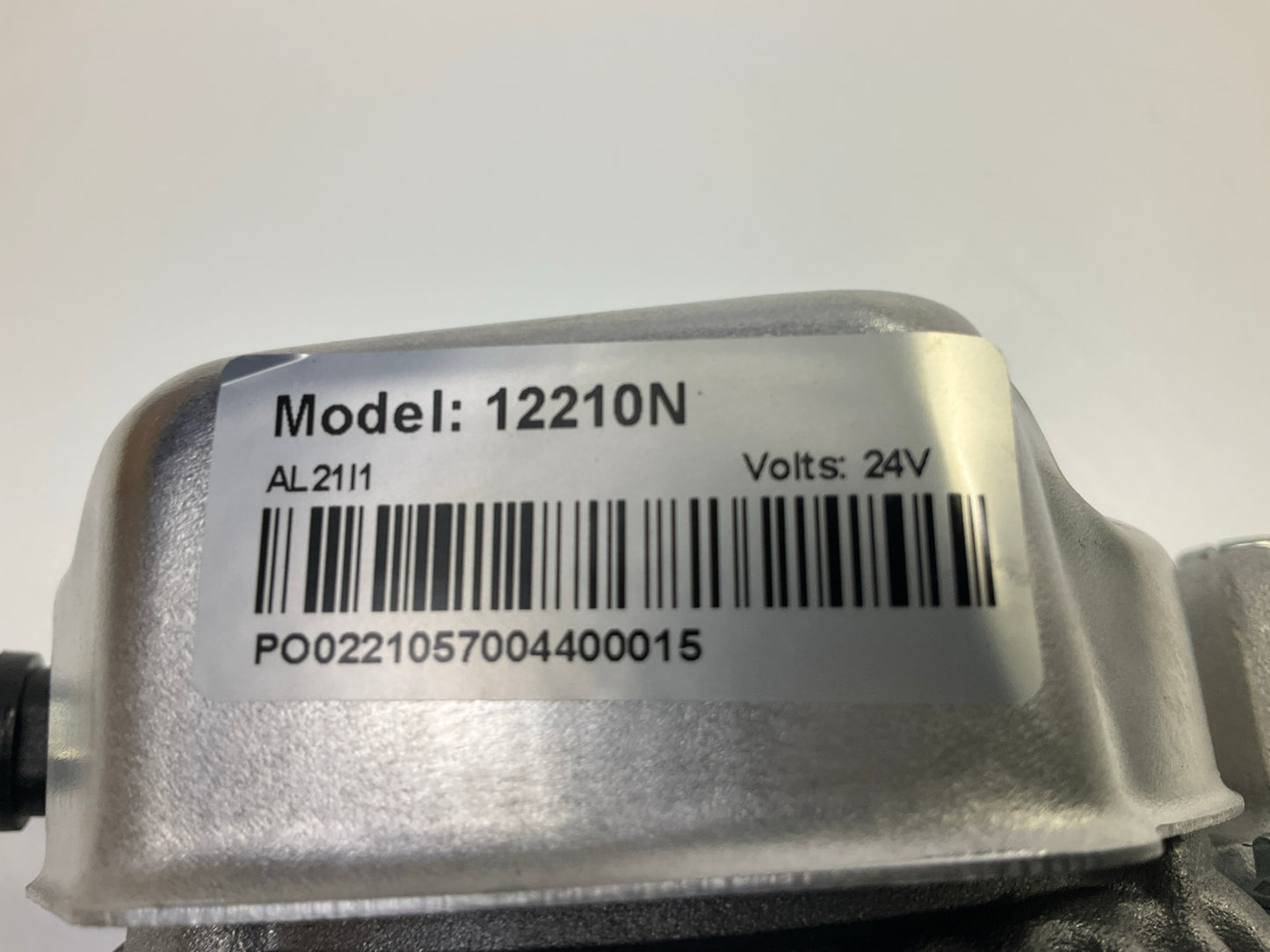 Carquest 71-12210N Alternator 20 Amp 24V - 1986-1988 Toyota Forklift W/ 1Z, 11Z
