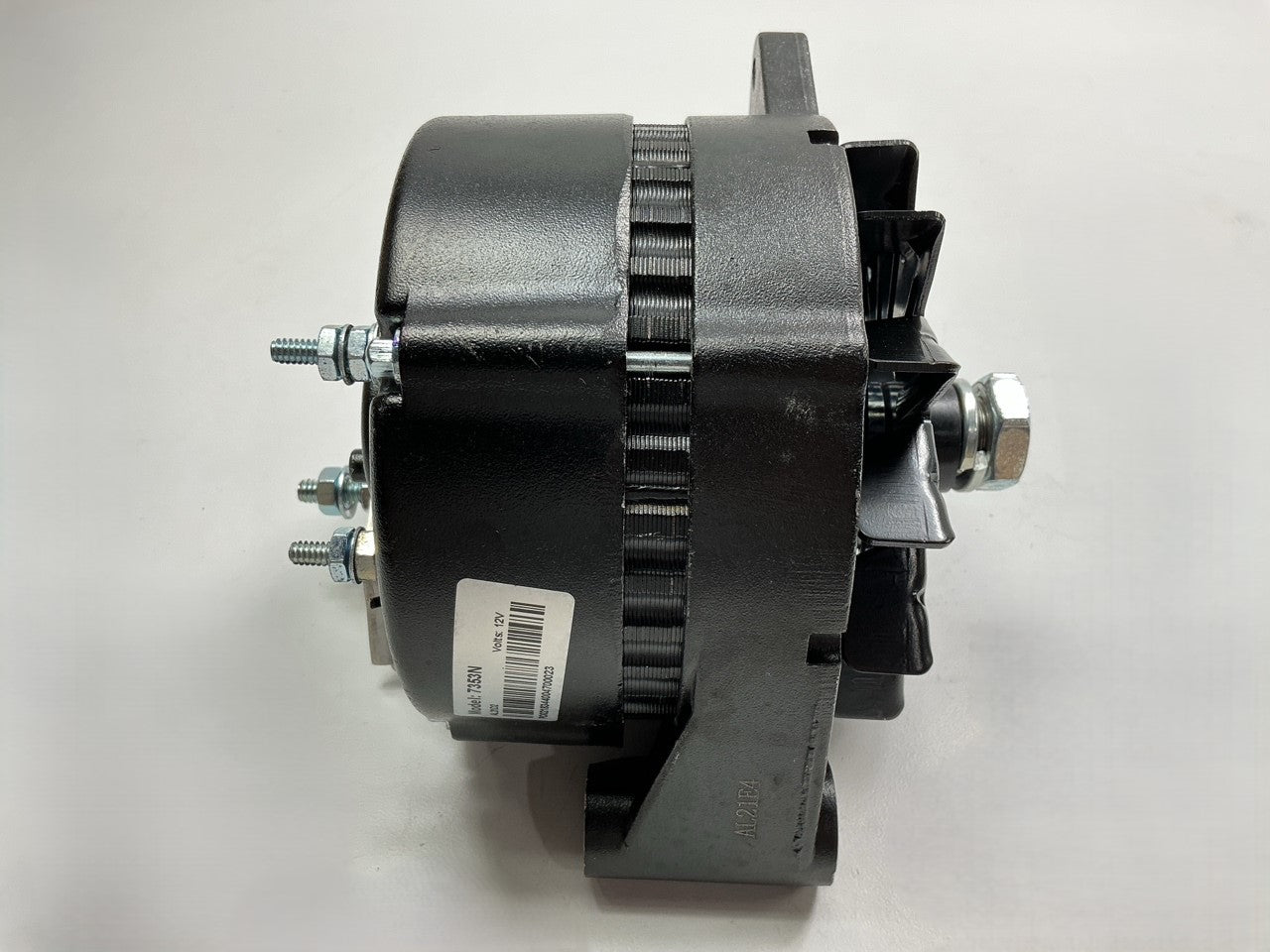 Carquest 71-7353N 37 Amp Alternator, Replaces AT21618, AT21619, SE501350 TY1428