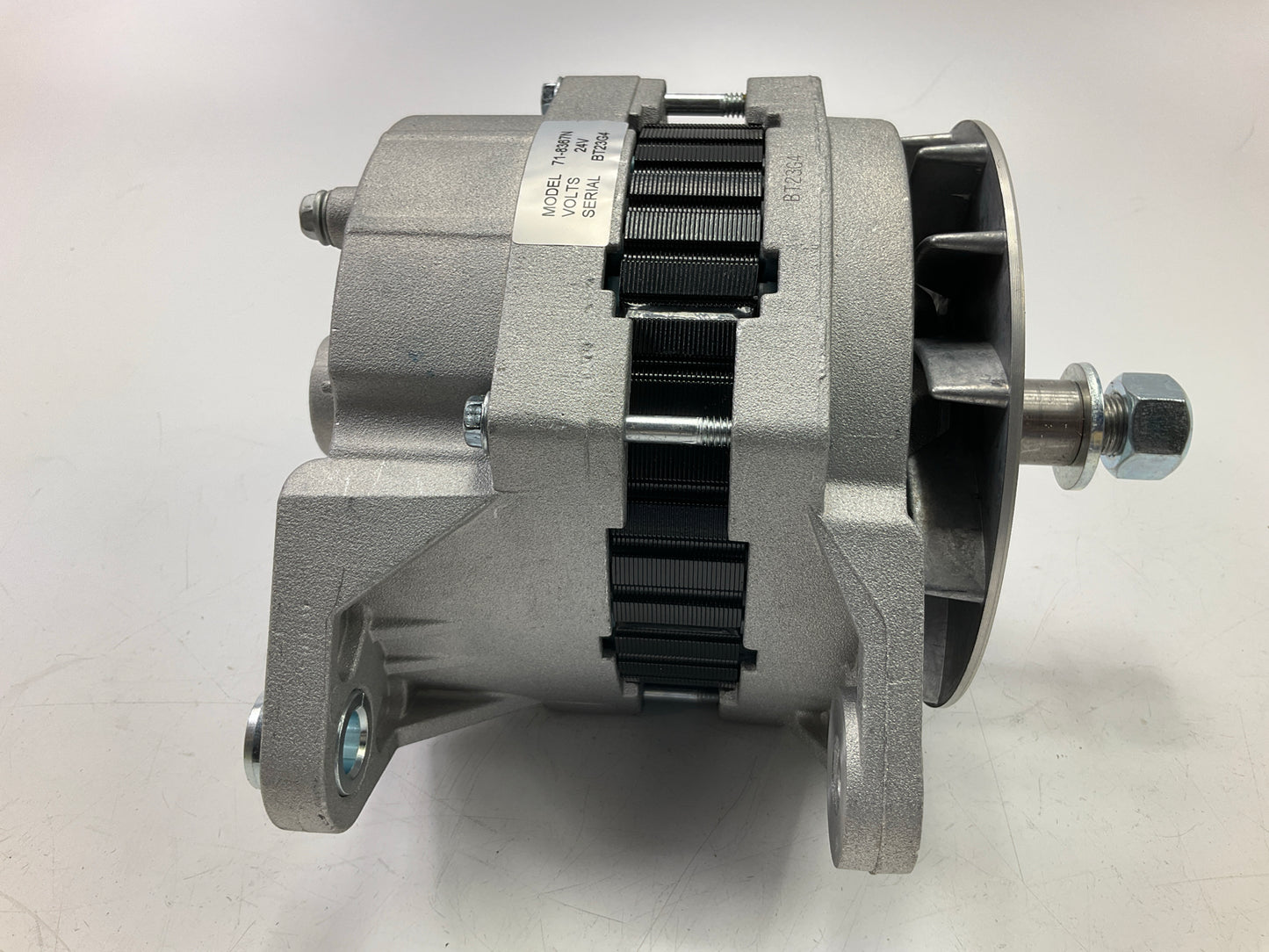 NEW Carquest 71-8367N 24v 70 Amp Alternator For Cummins 6CTA 6CT 4BT 6BTA