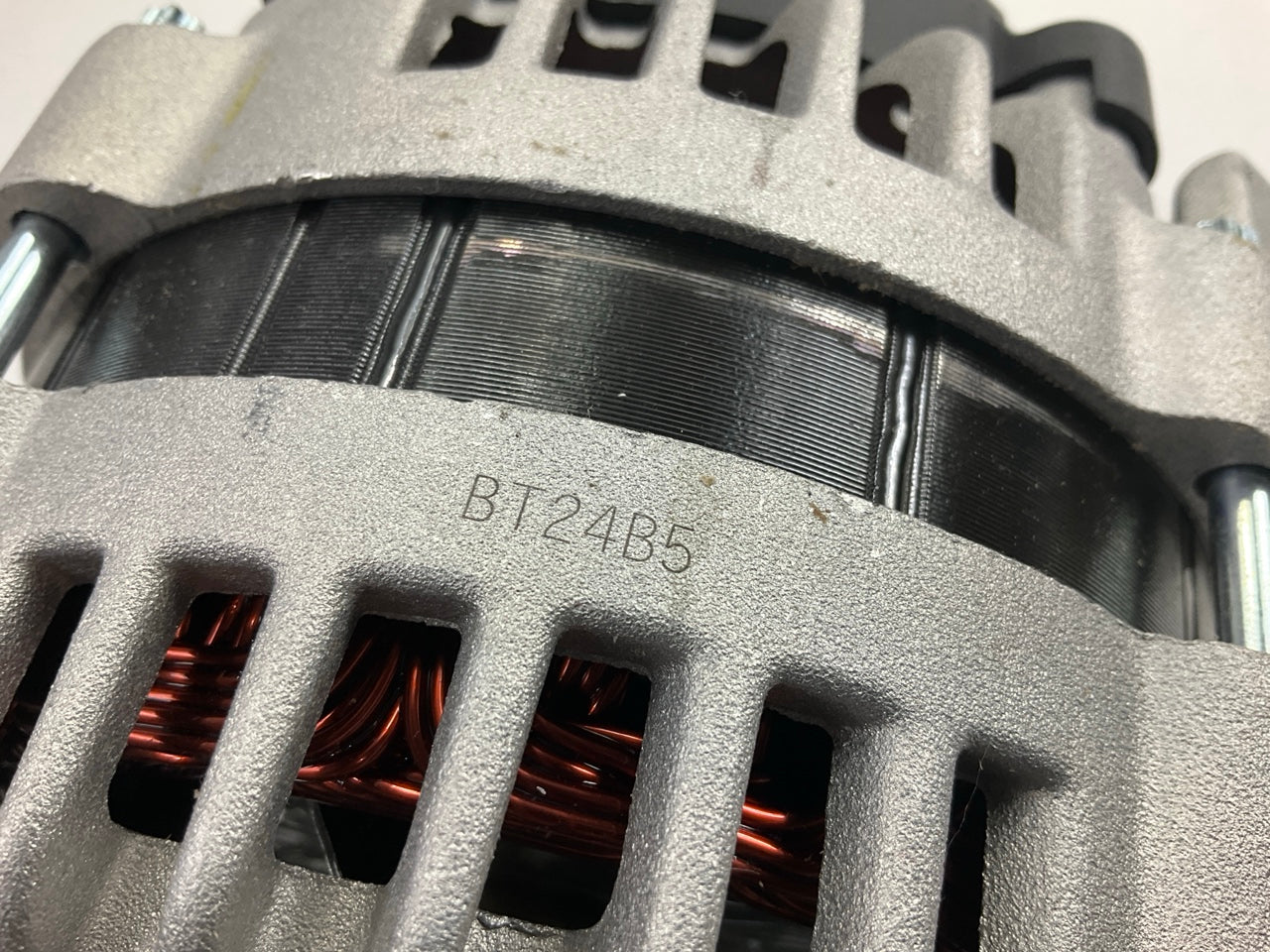 Alternator For Mack CH CL CT CV Series Volvo VHD Series 160A 12V CW W/o Pulley