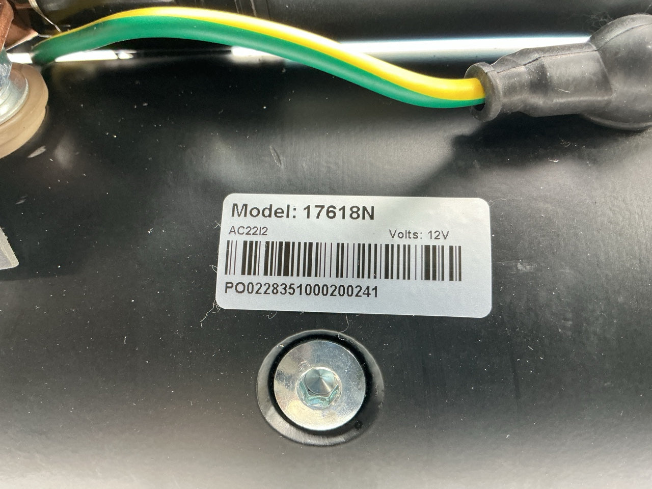 Carquest 72-17618N DD Starter Motor, 4.0kW, 12 Volt, CW For John Deere