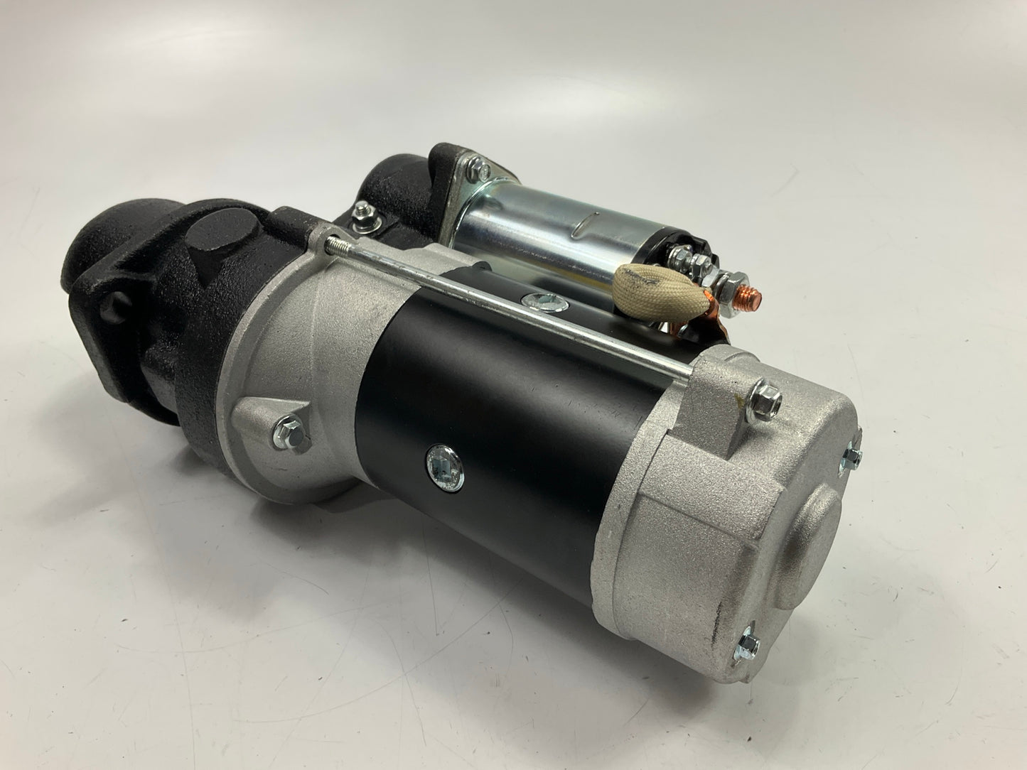 Carquest 72-6570N 28MT Type Starter Motor, OSGR, 12 Volt, CW Rotation