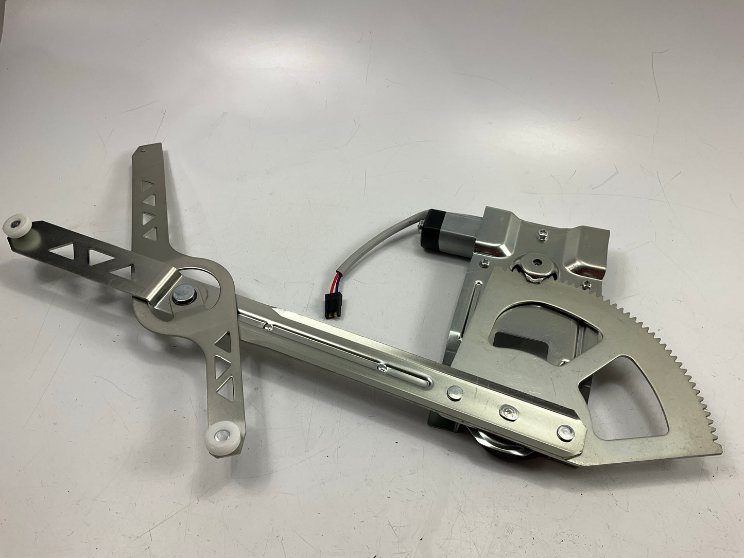 Carquest 741-897 Front Right Power Window Motor & Regulator