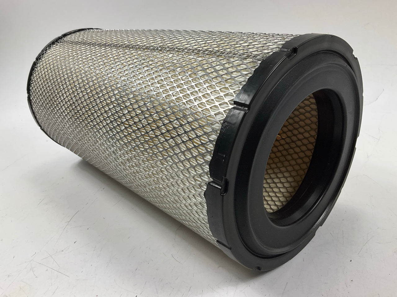 Carquest 83075 Air Filter Replaces 49075, 11110175, LAF4620, AT196824, AF2430