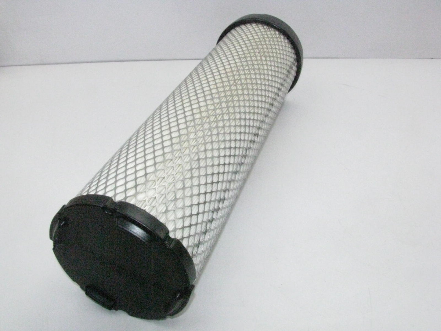 Carquest 83137 Air Filter Replaces CA11581SY 49137 LAF4621 AF2431 P778906 RS4621