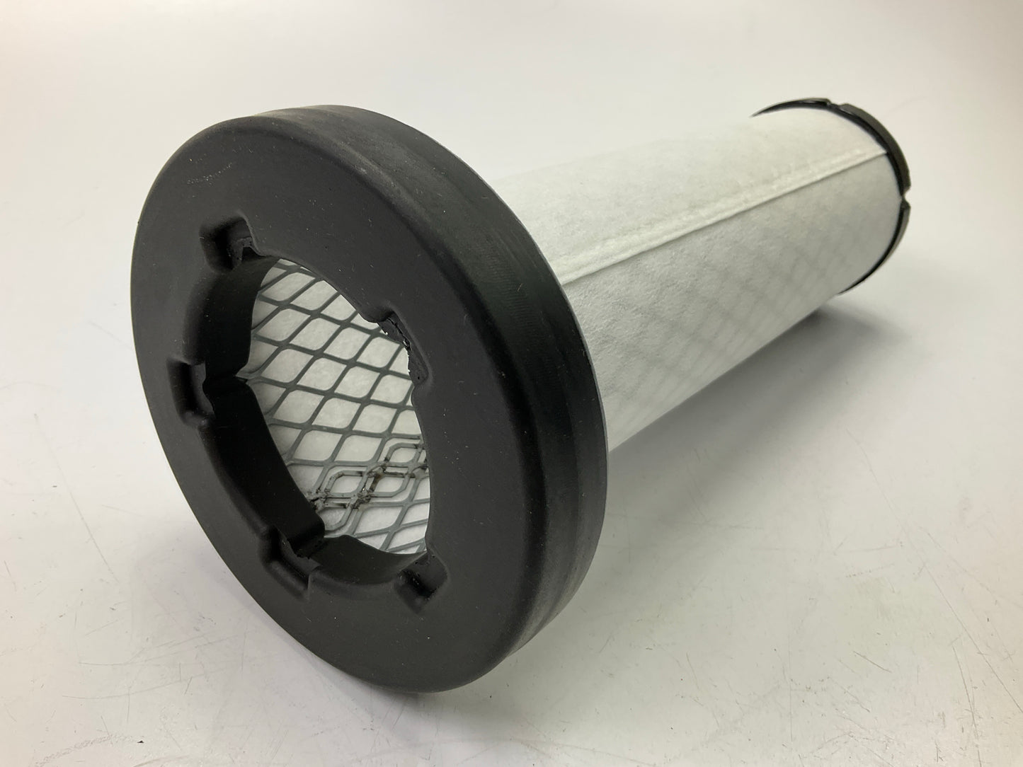 Carquest 83588 Inner Air Filter - Replaces Wix 49588, 6698058,  AF2518, AF26365