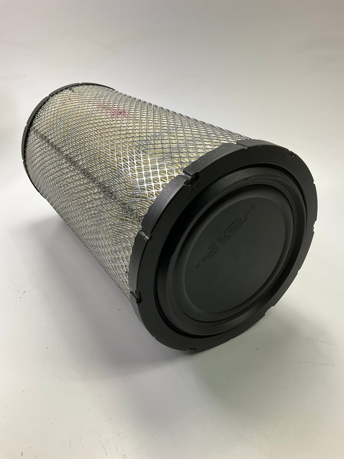 Carquest 83972 Air Filter Replaces Volvo 43921626, Wix 49972, RS5558, AF2496