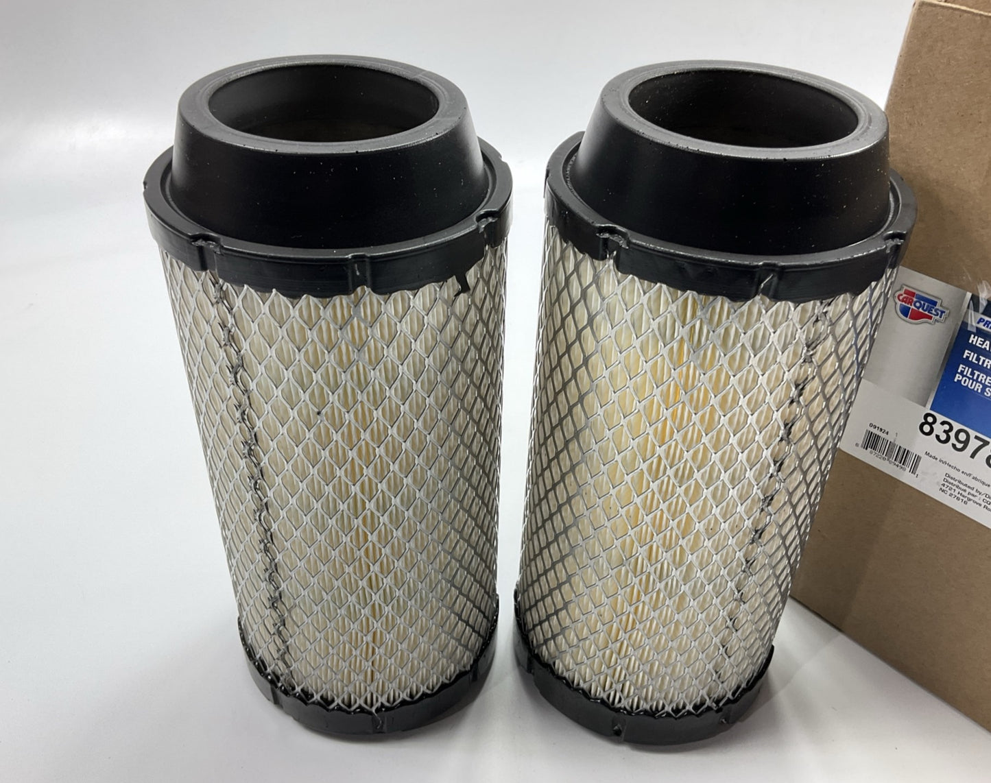 (2) Carquest 83978 Air Filter Replaces: 49978, LAF5771, K318182240, K318182241